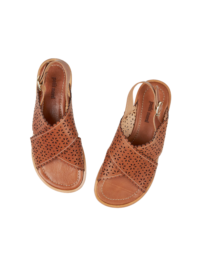 Petit Nord Amber Sandal Women Cognac 002