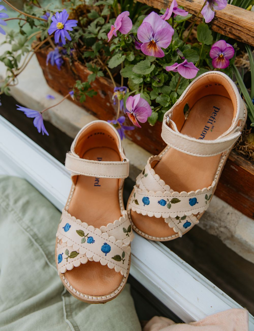 Blueberry Crossover Sandal - Cream – Petit Nord GLOBAL