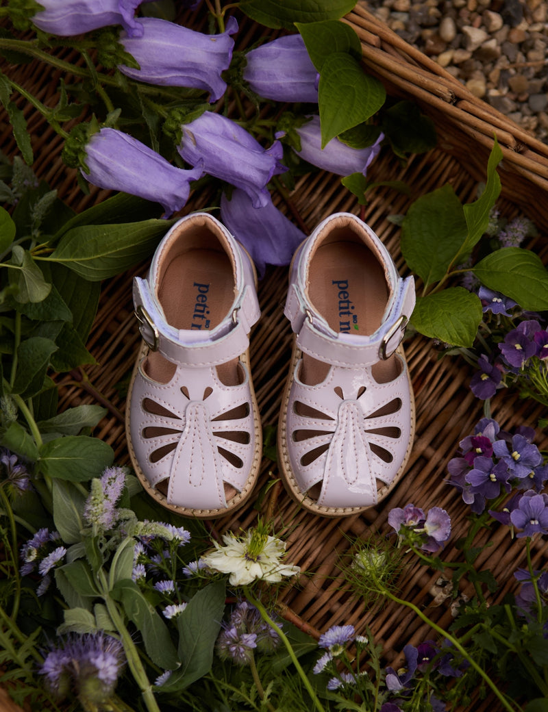 Petit Nord Butterfly Sandal Sandals Iris Patent 124