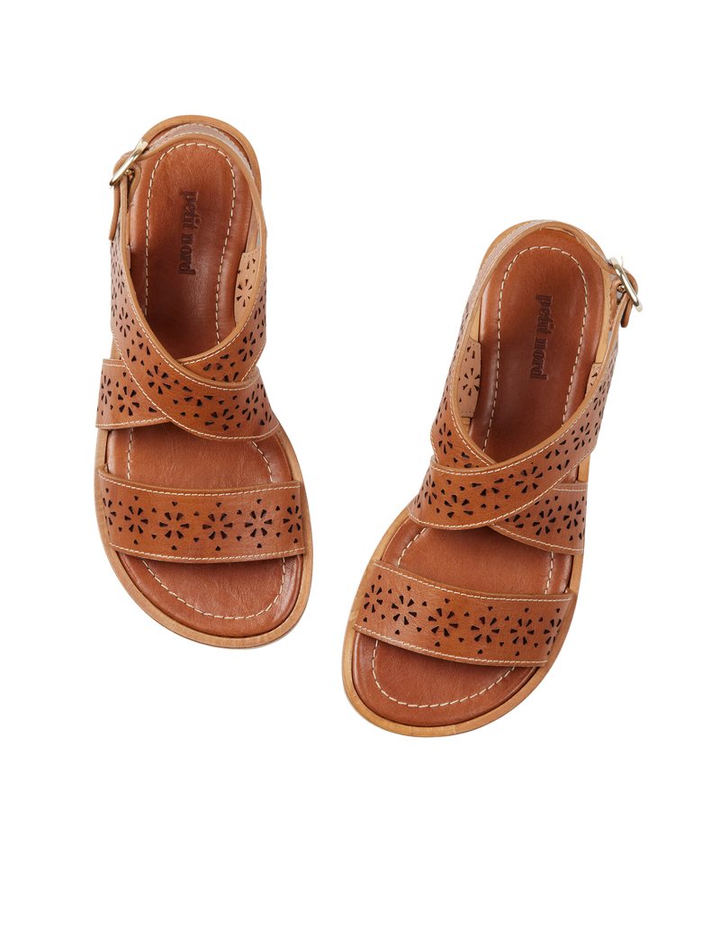 Petit Nord Edith Sandal Women Cognac 002