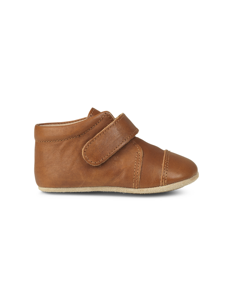 Shoe with Velcro - Cognac – Petit Nord GLOBAL