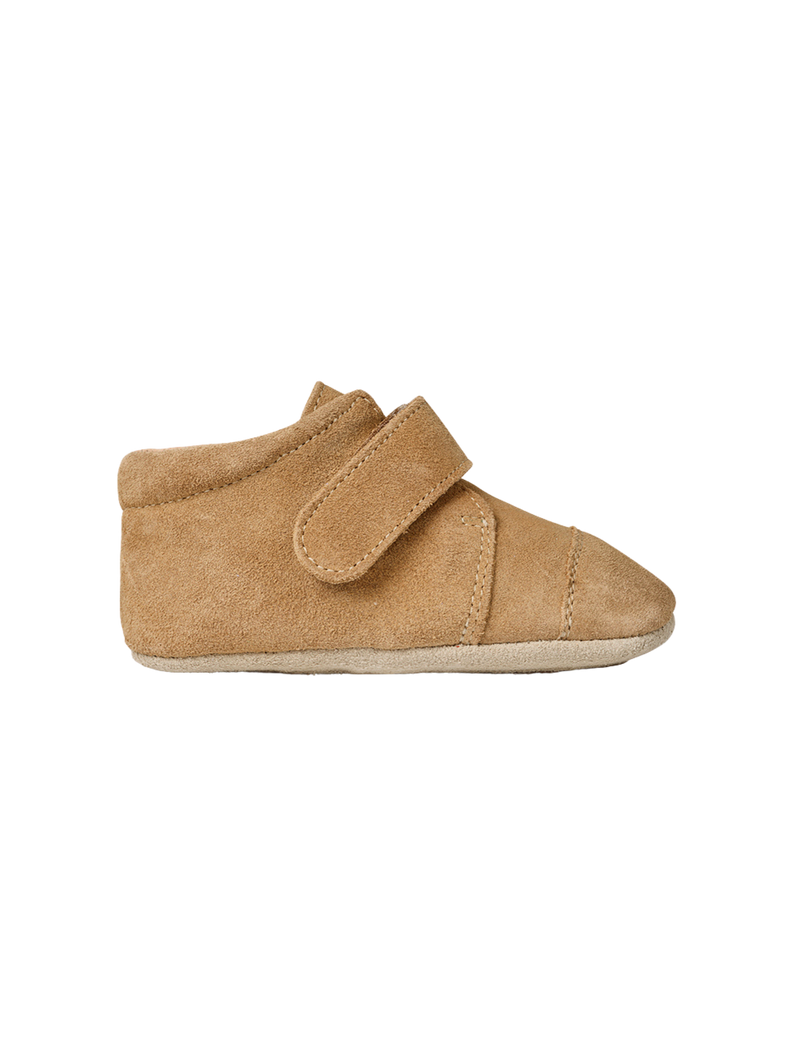 Petit Nord Shoe with Velcro Indoor Shoes Sahara Suede 122
