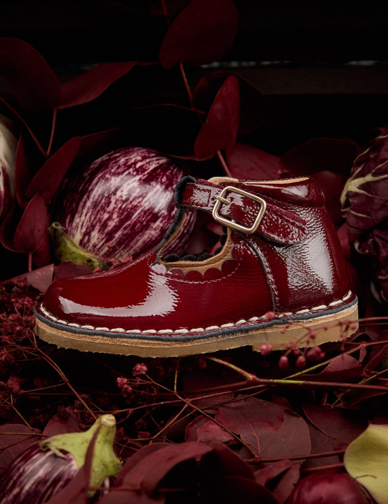 Petit Nord T-Bar Scallop T-bars and Ballerinas Burgundy Patent 159