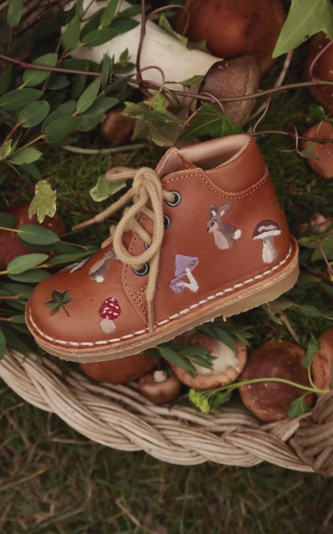 Petit Nord Woodland Classic Boot Low Boot Shoes Cognac 002