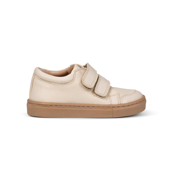 Cream plimsolls 2025